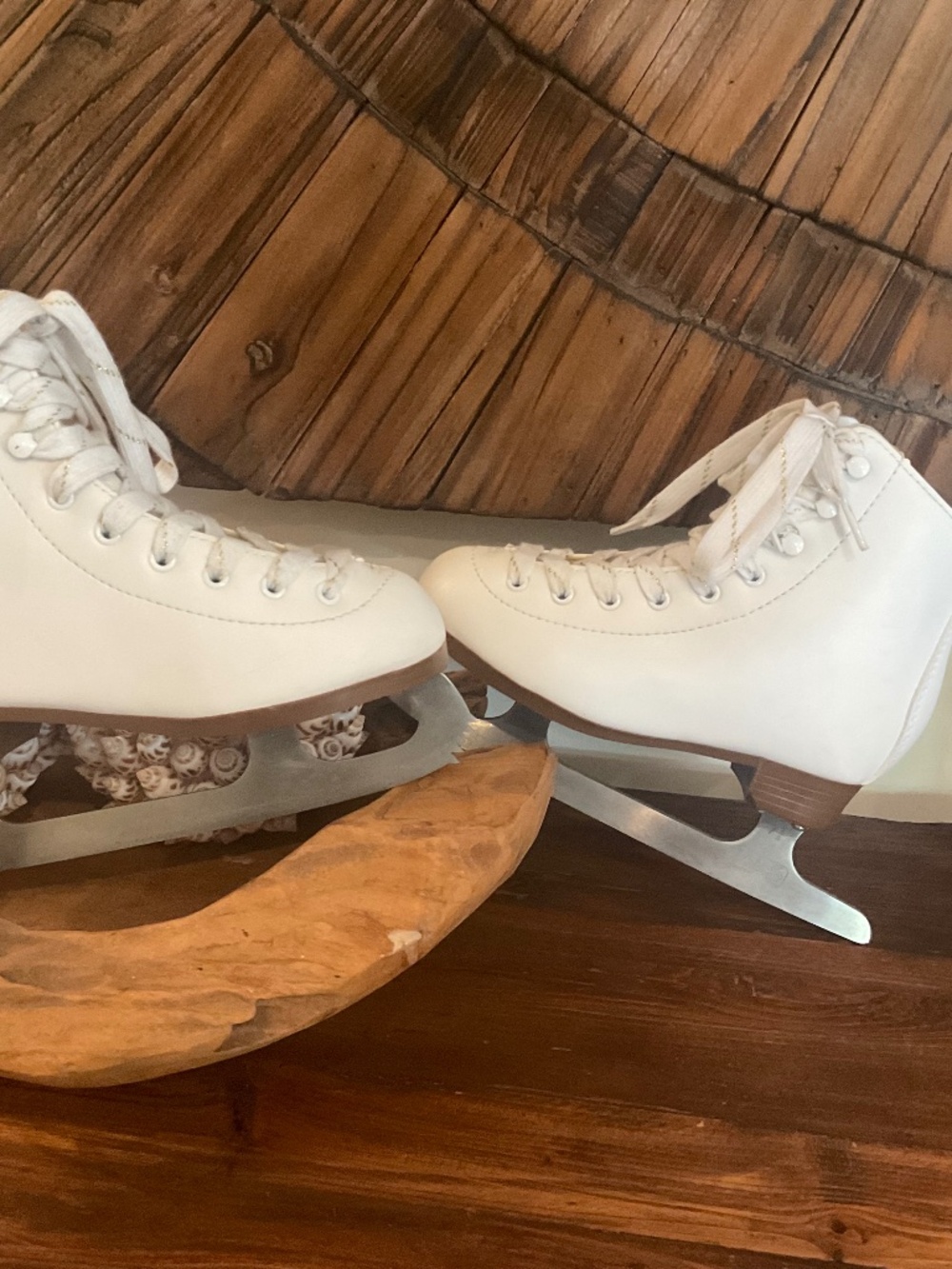 DBX Classic Girls Figure Skates , Color White, Size 13